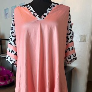Women's Pink Leopard Sleeve Top